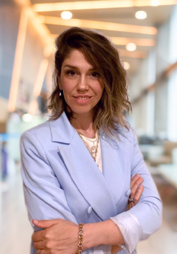 ELİF KARAMANLI